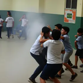agressão adolescentes escola SP