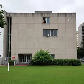 Instituto Butantan barulho incessante